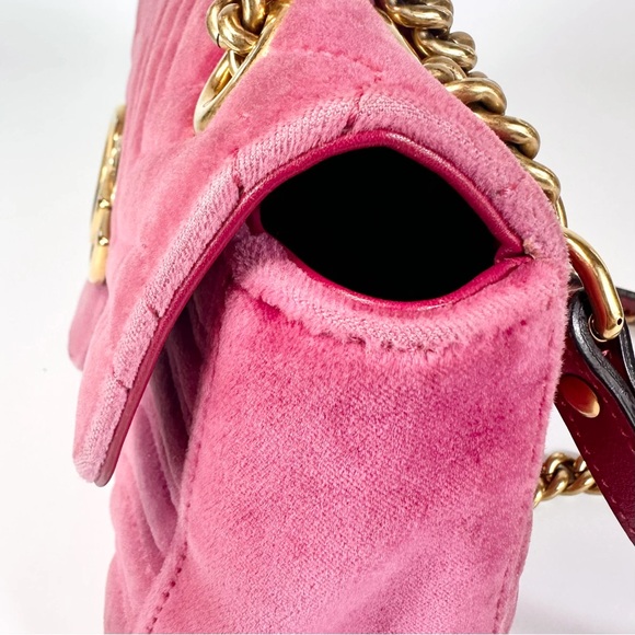 Gucci GG Marmont Velvet Matelasse Small Shoulder Bag - Picture 14 of 15
